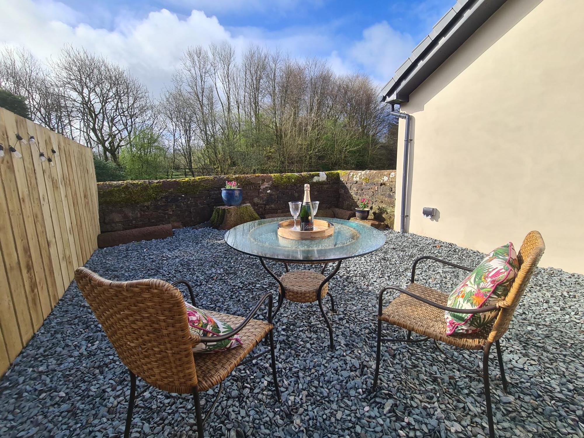 The Nest By Blake View Holidays, A Peaceful Boutique Retreat, 3 Miles From Ennerdale- Small Twin Or King Bed Available Rowrah Exterior photo